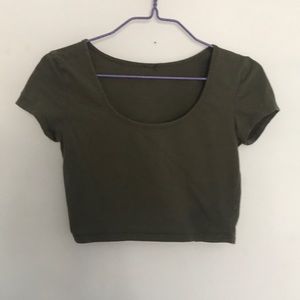 Short sleeve crop top